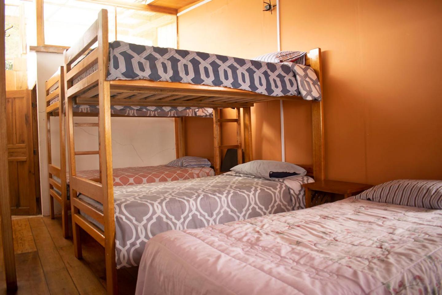 Hostal Los Farolitos Mindo Ngoại thất bức ảnh